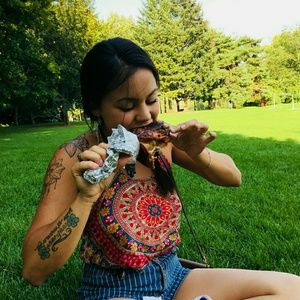 Meet your Posher, Jaylene